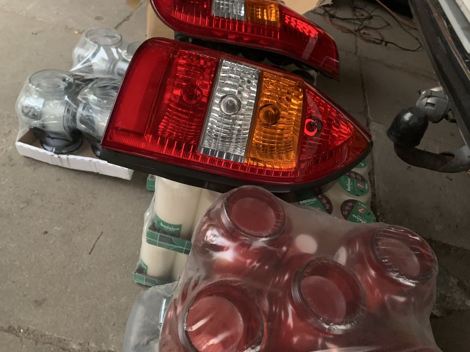 Lampy tylne sprzedam do opla zafiry