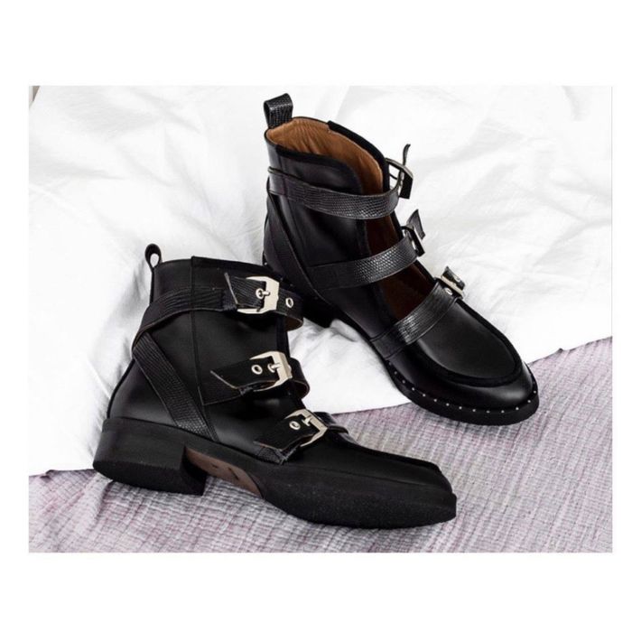 Ботільйони Massimo Dutti,шкіряні чоботи OMG