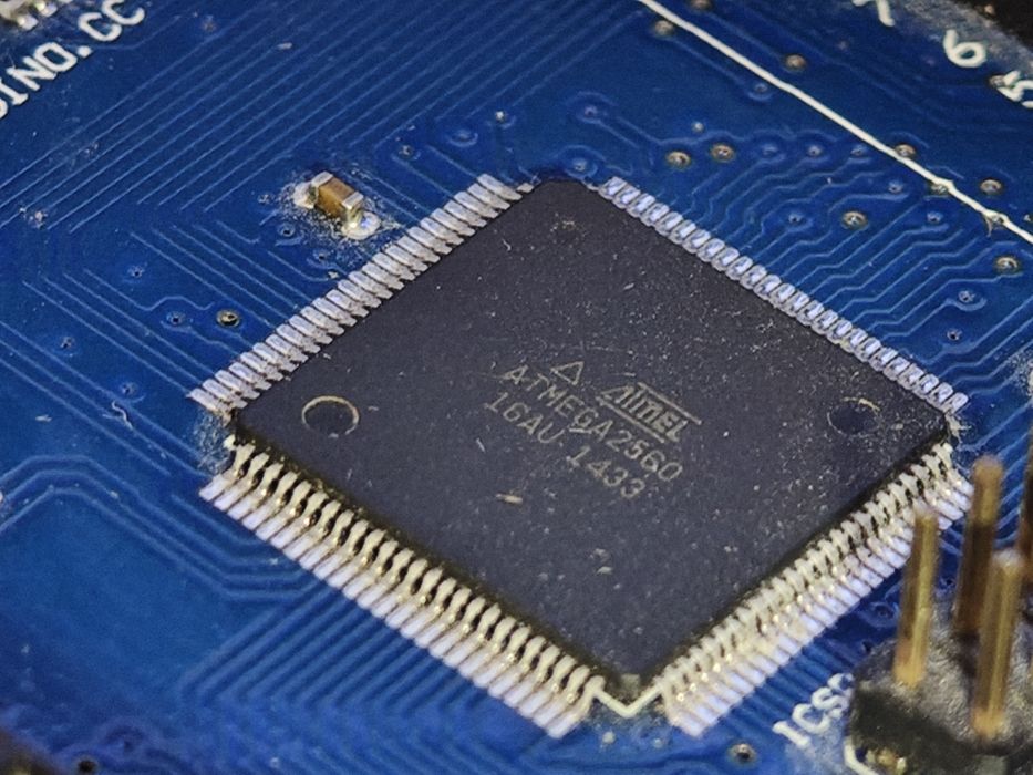 Оригінальна Arduino Mega 2560 R3