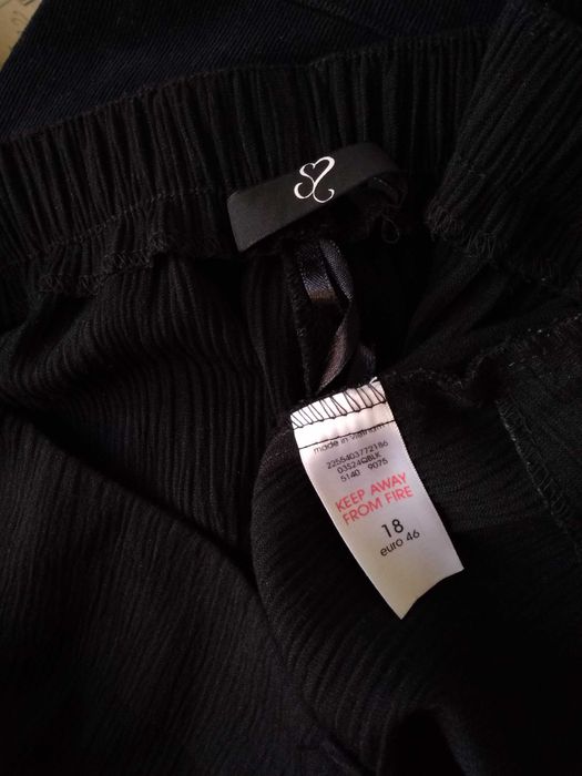 р 18 / 52-54 Чорні легкі штани жатка прямі широкі з високою талією