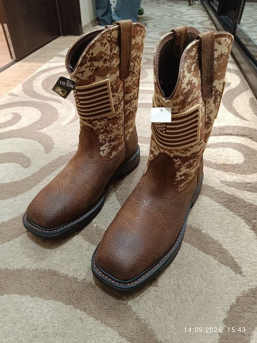 Продам нові оригінальні робочі черевики Ariat WorkHog Patriot Steel Toe (США)
Розмір: 10.5 EE (широка колодка, приблизно 44–44,5 EU)