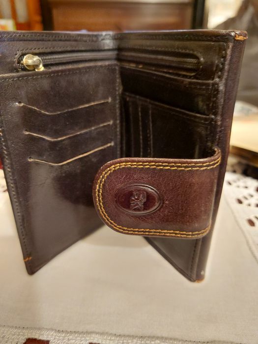 Carteira de Mulher SK em pele Preta c/ linha Castanha.