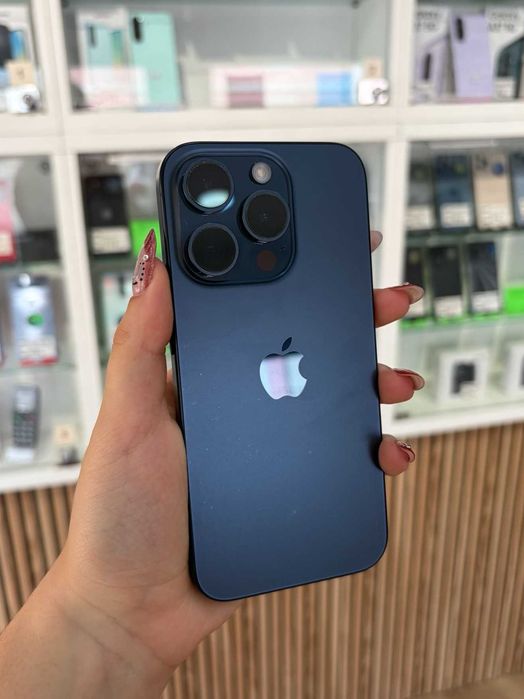 Iphone 15 Pro 8/256GB - Usado