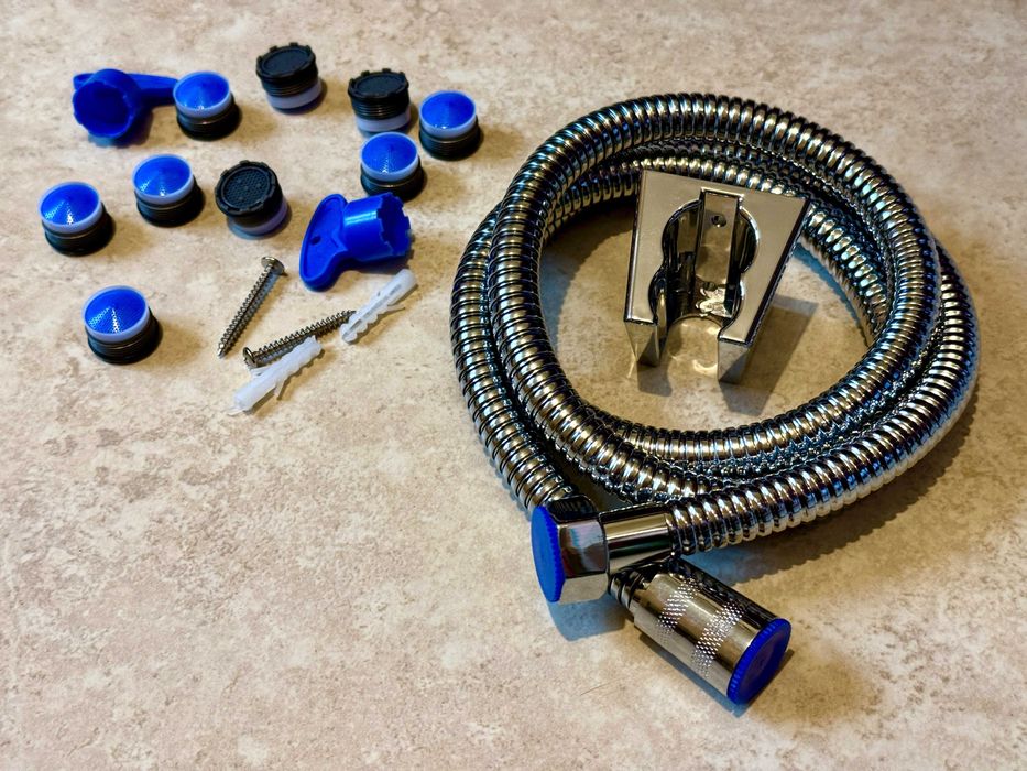 Душевой шланг с креплением для душа Ibergrif M20282