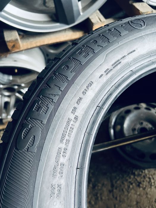 Шини Резина  Зимові 23Рік  225 55 16 Semperit Speed-Grip 2 2шт