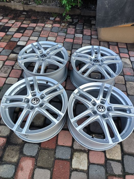 Felgi aluminiowe 17 Volkswagen Golf Passat Touran Sharan Tiguan