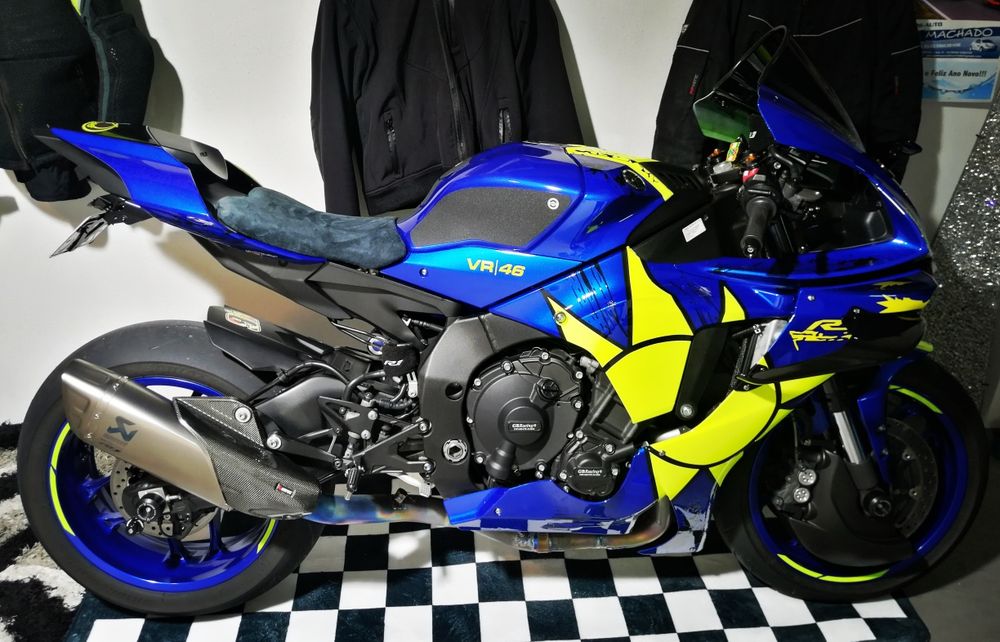 Yamaha R1 única impec