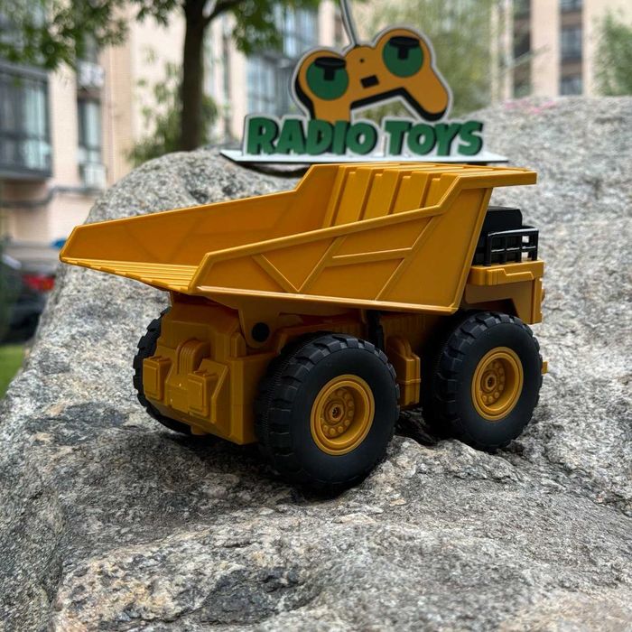 Самосвал на радиоуправлении DUMP TRUCK откидной кузов. Грузовик