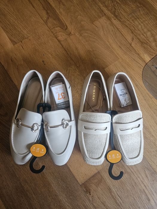 Sapatos clássicos beje