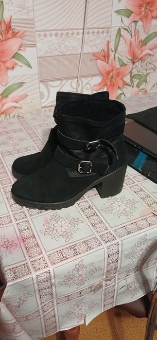 Ботінки зимові 38р