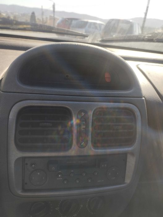 Renault Clio 1.2 60cv só 140000kms