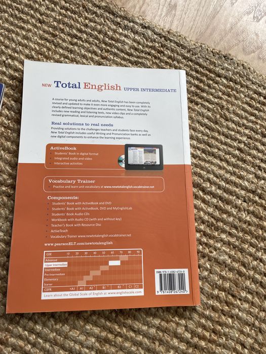 Manual e livro de exercicios Total English B2