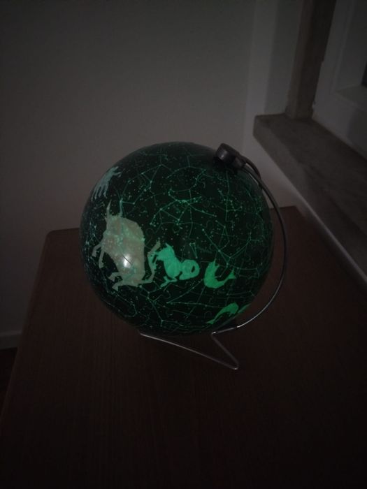 Ravensburger - Puzzle 3D Globo Estrelas Glow in the dark 180 peças