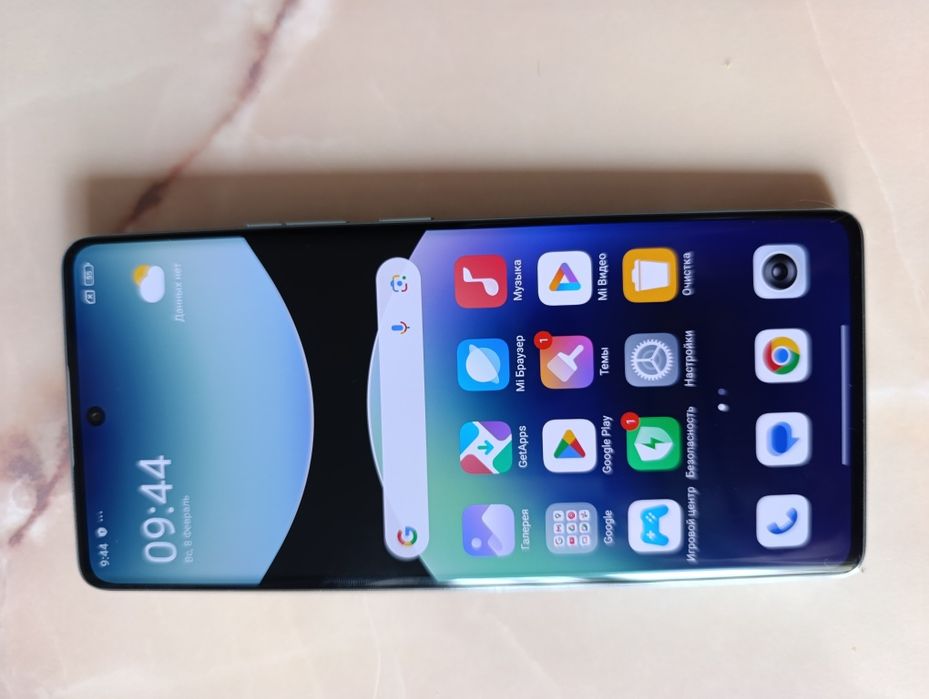 Продаю свой телефон.