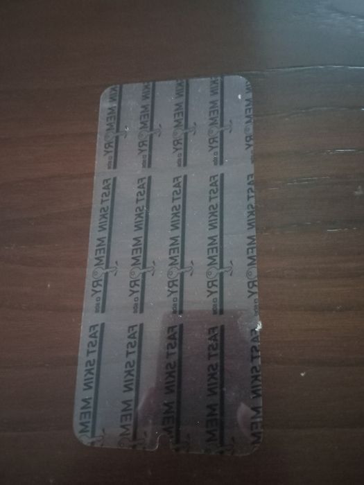 Telemóvel da marca Samsung.