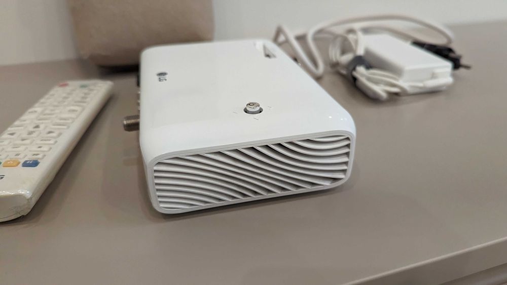 Проектор LG PH550-NA Minibeam