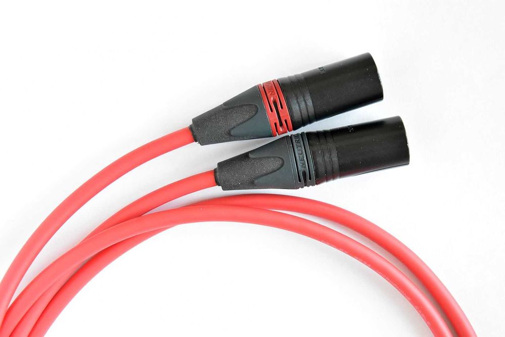 Interkonekt TRS XLR MOGAMI 2534 Amphenol Neutrik Topping 2549