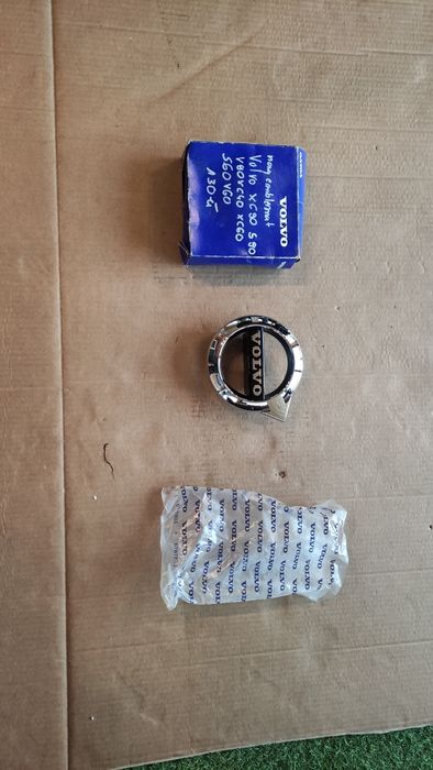 Nowy emblemat Volvo XC90 S90 V90 XC40 XC60 S60 V60