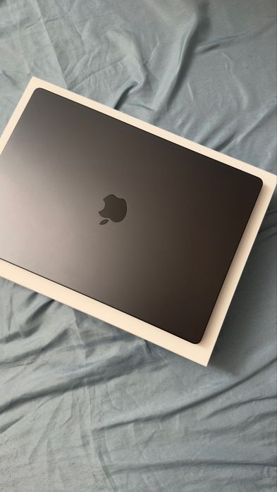 Macbook Pro M3 16.2” 36GB c/ garantia