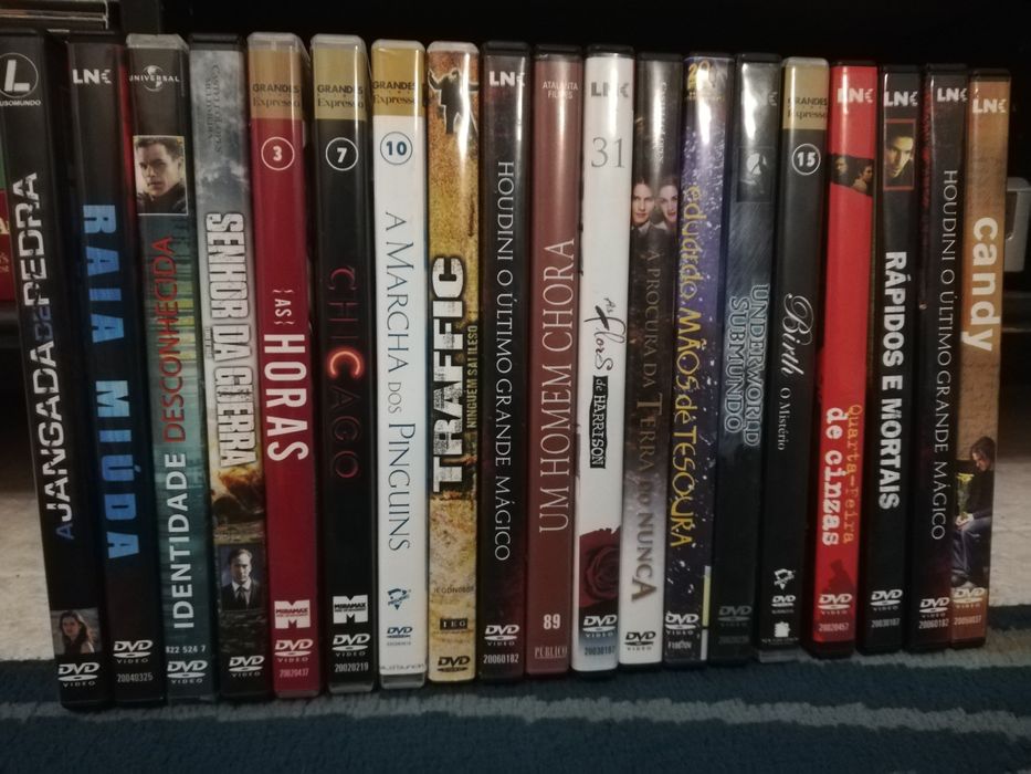 DVDs de filmes de diferentes géneros !!! Ver lista dos disponíveis