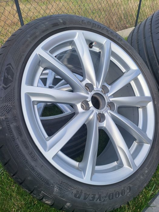 Oryginalne Felgi 18 "Audi a6 c6 z oponami