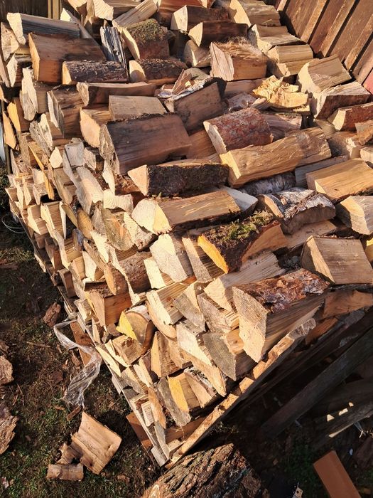 drzewo opałowe rąbane