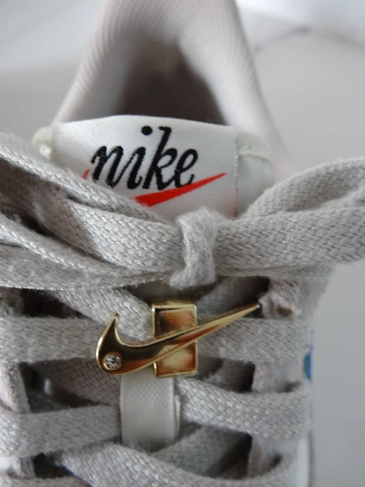 Buty NIKE AIR FORCE 1 '07 SE roz 40 Skóra Sportowe Damskie