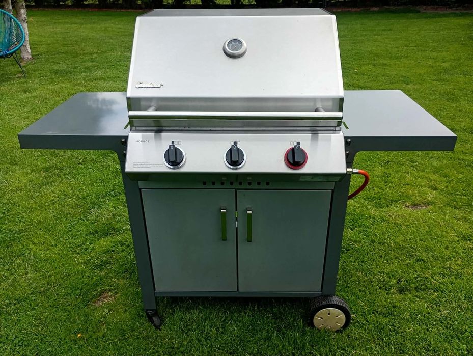 Duży grill gazowy