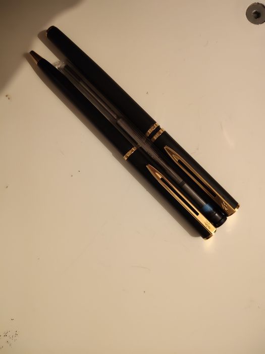 Set Canetas Waterman Vintage Preto Mate e Dourado – Caneta + Lapiseira + Estojo Pele