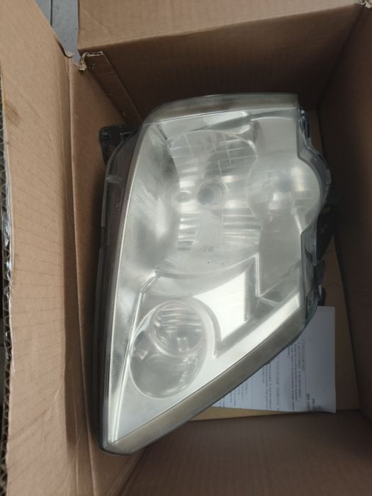 Foco renault  modus 2006