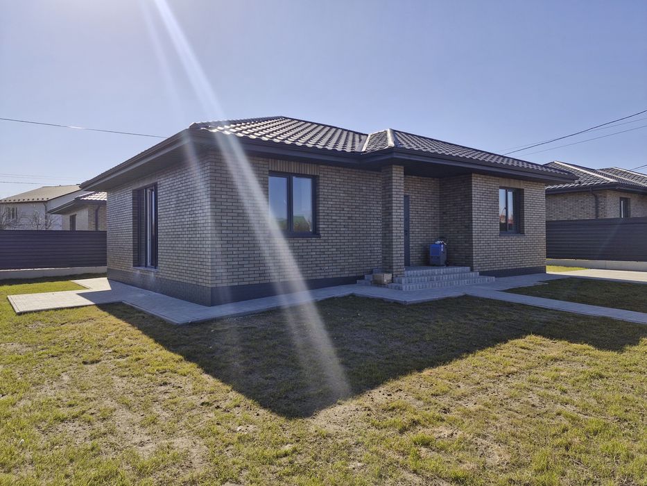 Продаж сучасного будинку з ремонтом!