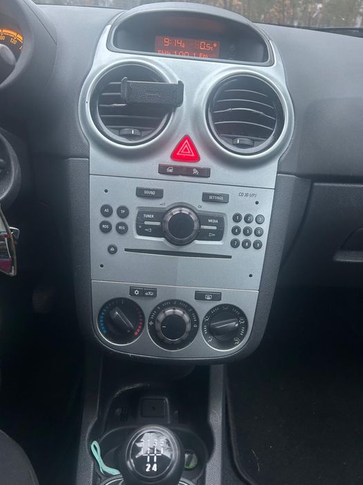 Opel Corsa 2013 r 1.2  zadbany