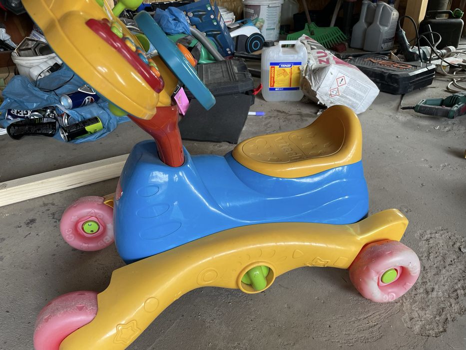 Jezdzik, pchacz, samochodzik dla dziecka