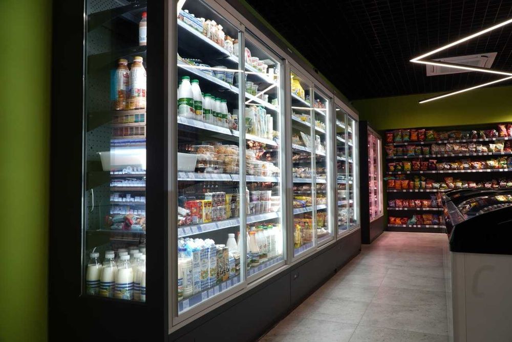 Холодильні шафи. Холодильні вітрини. Регали. Холодильне обладнання.