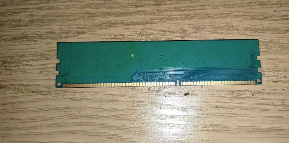 Модуль памяти (оперативка) Kingston 4 GB DDR3 1333 MHz (KVR13N9S8/4)