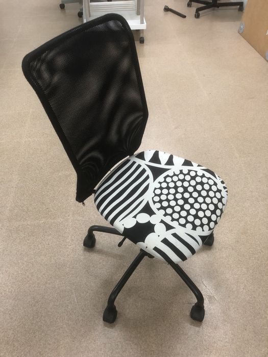 Cadeiras de Escritório com Estampado Moderno - Usadas (4 unidades)