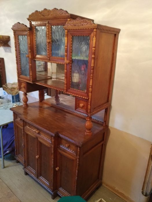 Буфет ручной работы.