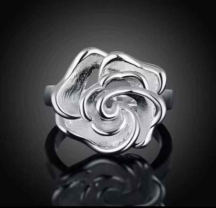 Pierścionek róża srebro 925