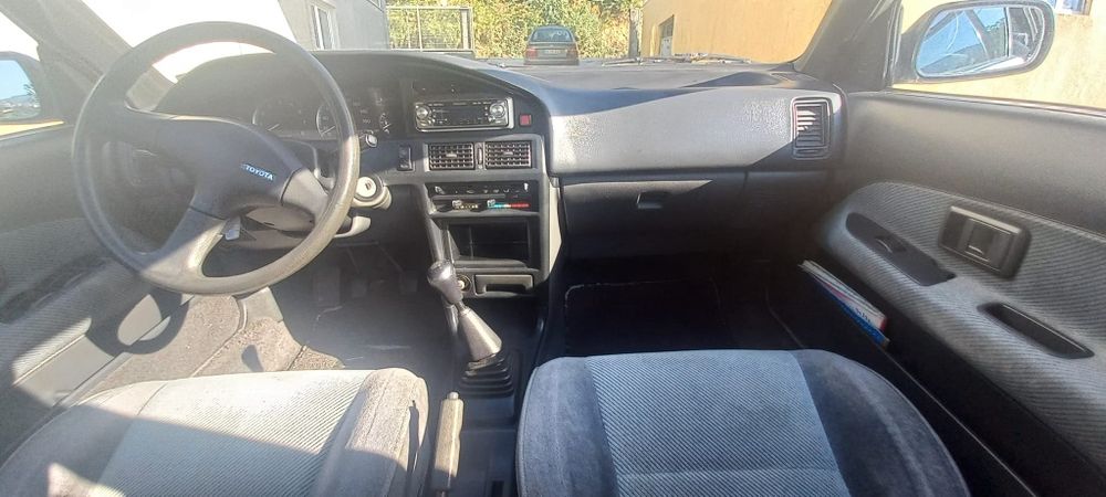 Toyota Corolla 1.3 GL Liftback (E90) –  em Excelente Estado