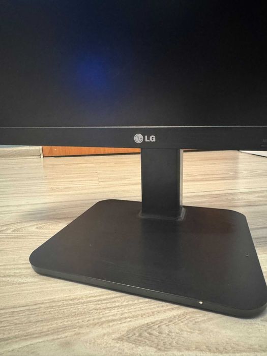 Monitor LG Electronic 24EB23PY
