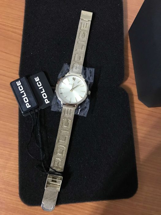 Relógio Police Dourado