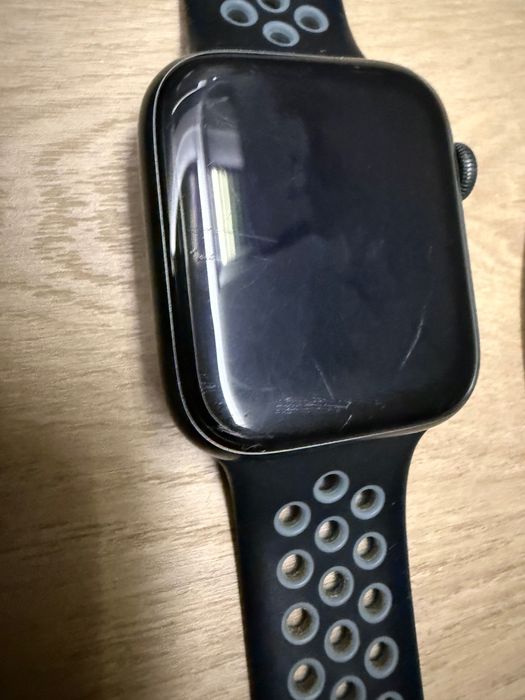 Okazja! Apple Watch 6 44 mm GPS + Cellular + 3 paski