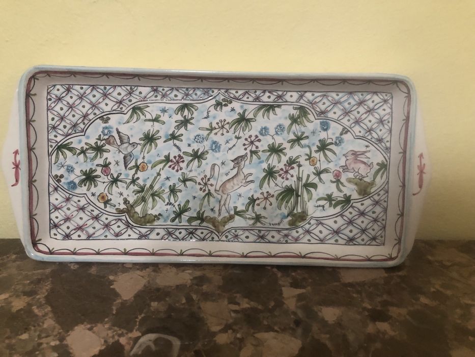 Tabuleiro antigo pintado à mão