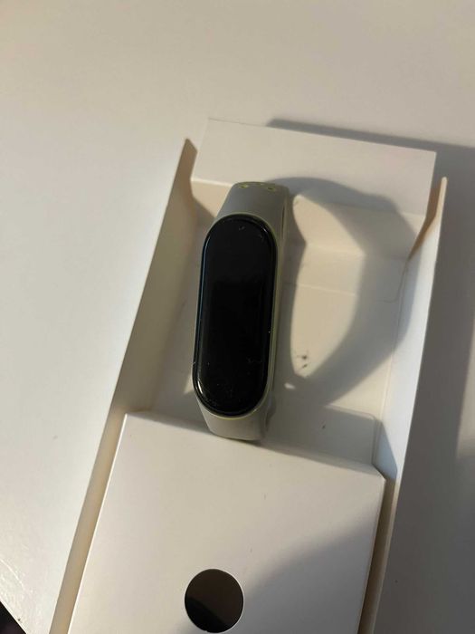Xiaomi Mi Band 4 + Acessórios - Bom estado e caixa original