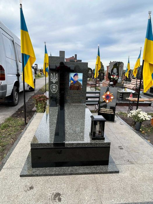 Пам'ятники Військовим | SVS - GRANIT 2025