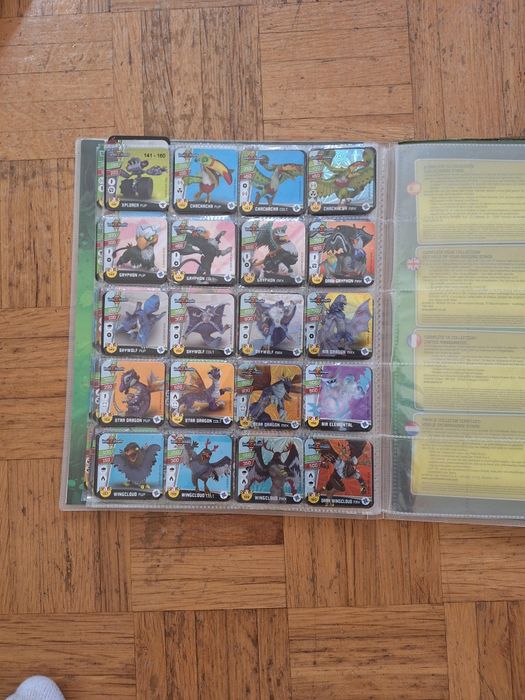 Caderneta invizimals the resistance (tazos) completa