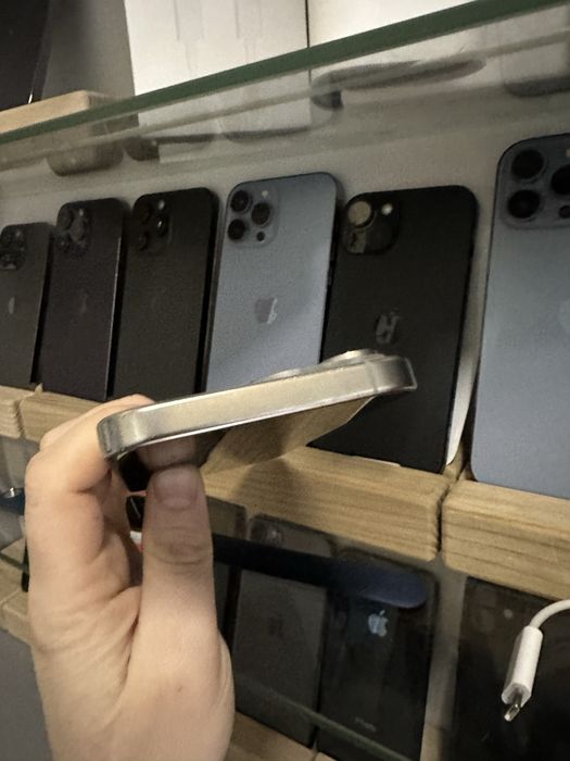  iPhone 16 Pro Max 256gb Natural Titanium Neverlock Хороший стан