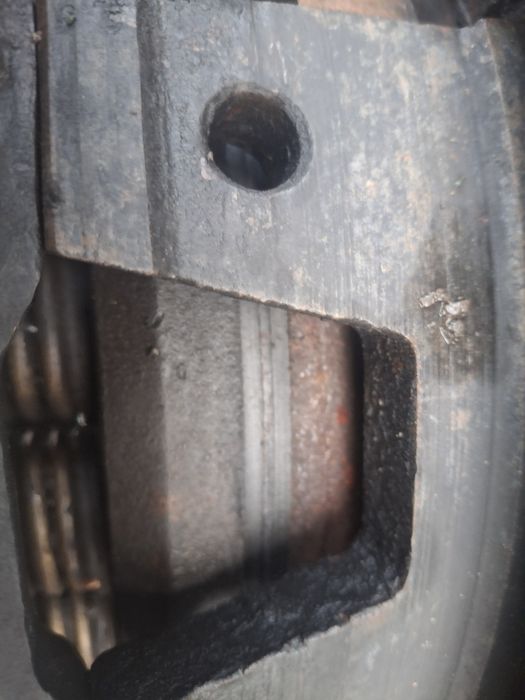 Двигун Камаз першої комплектації.