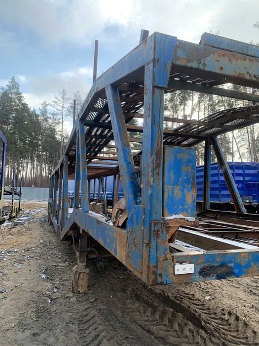 Автовоз напівпричіп