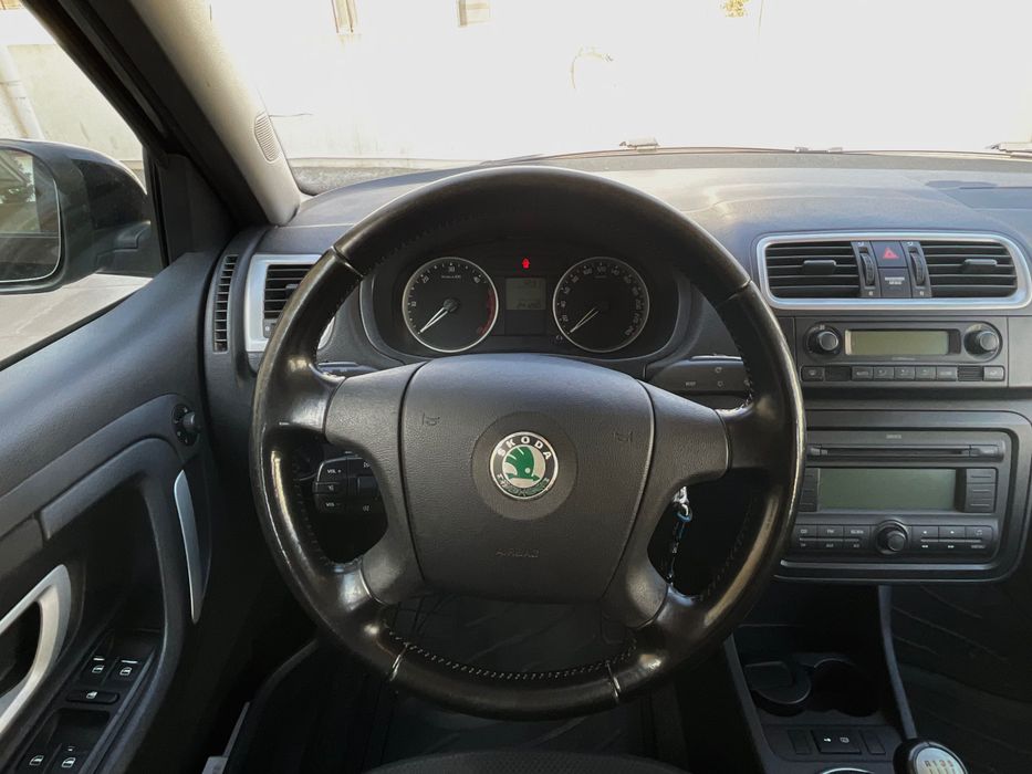 **Reservado** Vende-se Skoda Fabia Break 1.4 TDI Ambiente